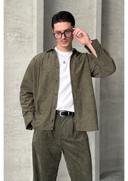 Erkek Oversize Kesim Kadife Gömlek