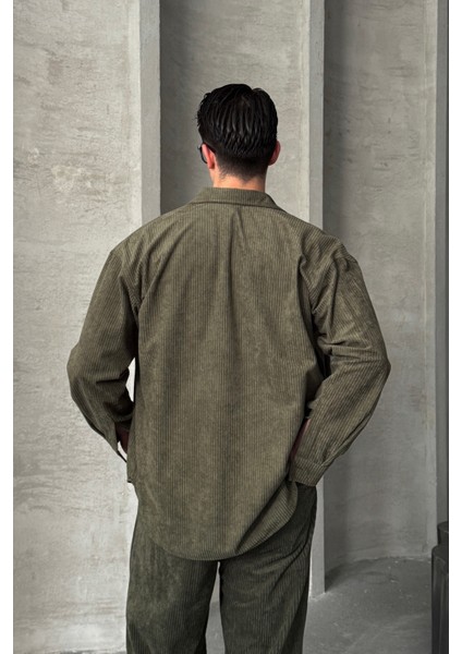 Erkek Oversize Kesim Kadife Gömlek
