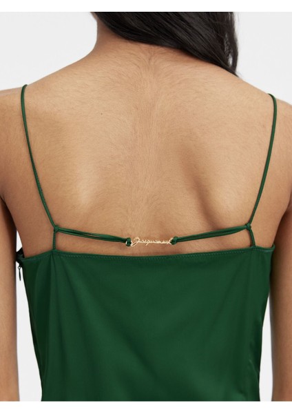 Charm Logo Elbise Fitted Midi, Ince Askılar ve Yüksek Kalite Stretch Saten