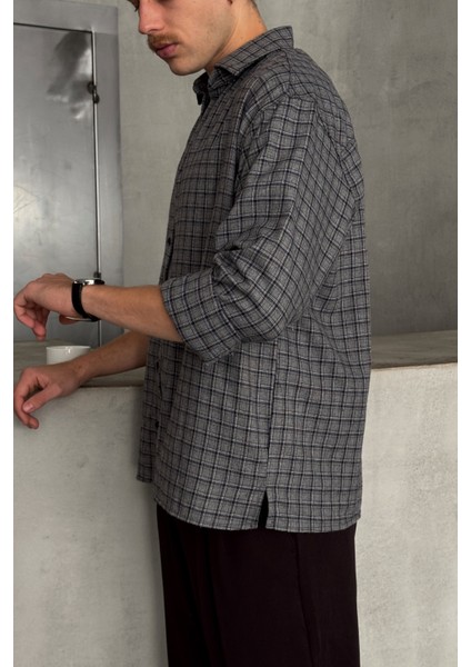 Erkek Oversize Kesim Kareli Gömlek