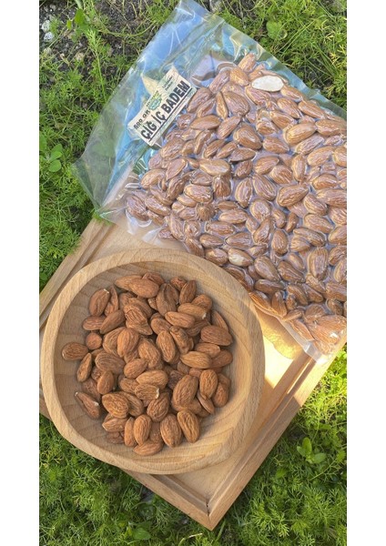 Çiğ İç Badem 500 gr fiyatları