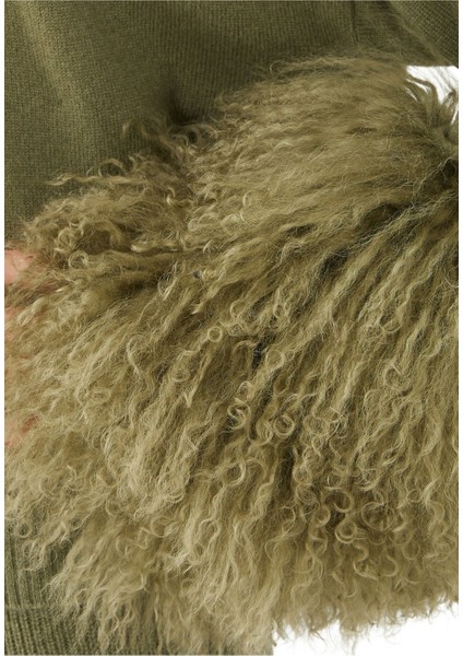 Yün Kolları Kürk Detaylı Hırka fırsatları