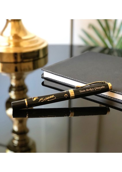 Kişiye Özel Akardiyon Hatıra Defteri ve Atatürk Kabartmalı Roller Kalem Kalem fiyatları