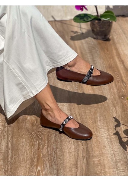 Lysa Bantlı Gümüş Toka Detaylı Acı Kahve Kadın Babet fiyatları