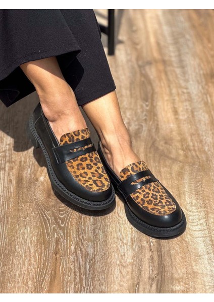 Minoa Deri Leopar Desenli Siyah Kadın Loafer fırsatları