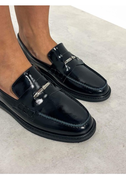 Delos Deri Toka Detaylı Siyah Rugan Kadın Loafer fiyatları