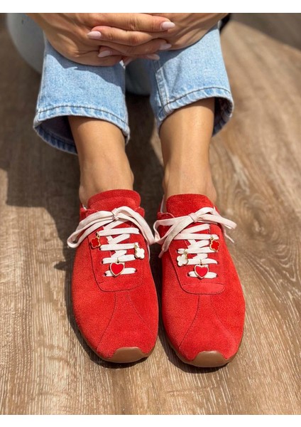 Lithe Süet Deri Ince Taban Kırmızı Spor Ayakkabı fiyatları