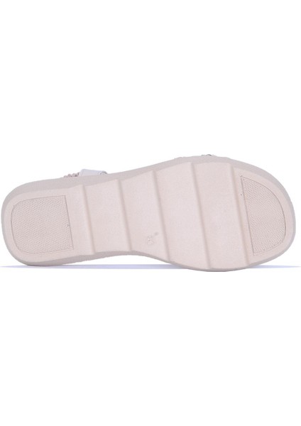 By9 Ayışığı Krem Kadın Düz Sandalet fırsatları