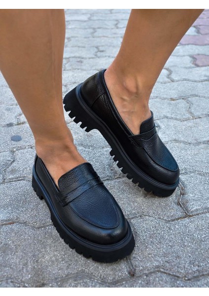 Phoenicia Deri Siyah Kadın Loafer
