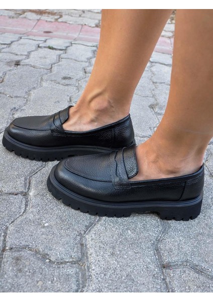 Phoenicia Deri Siyah Kadın Loafer