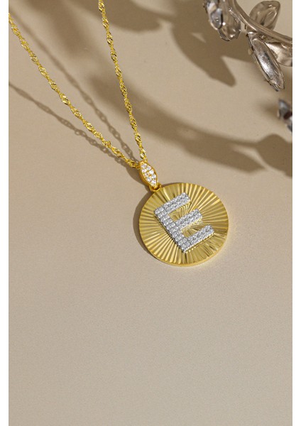 Kadın 925 Ayar Zirkon Taşlı Kişiye Özel Harf Kolye (E) modelleri