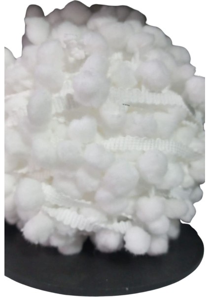 Sıralı Ponpon 1 Metre Beyaz