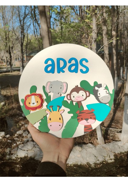 Kişiye Özel Tasarlanabilir Safari Temalı Beyaz Ahşap Hastane Bebek Odası Kapı Süsü