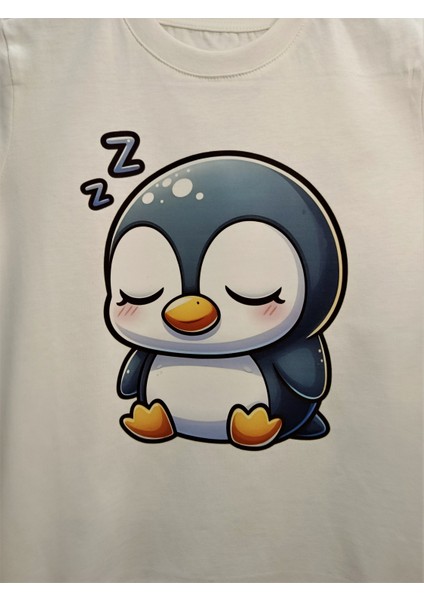 Uykucu Penguen Baskılı Çocuk Tişörtü fiyatları