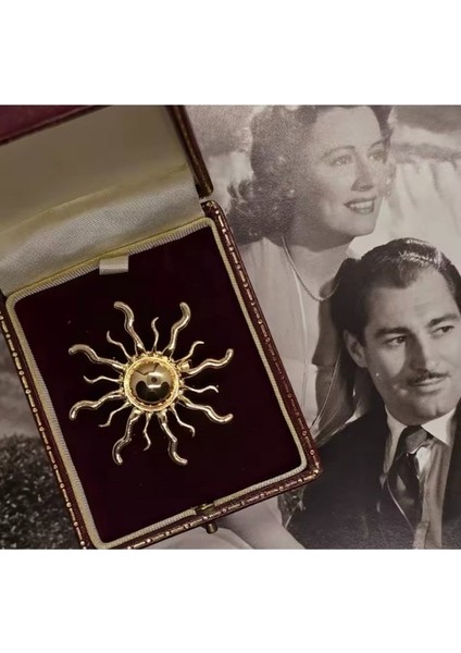 Solaris Broş