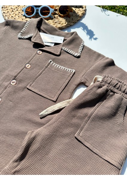 Yaka Detaylı Şortlu Takım - Kahverengi fiyatları