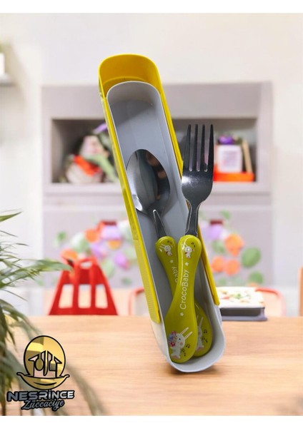 Çocuk Figürlü Metal Uçlu Kaşık ve Çatal - Mama Kaşığı - Okul Için Kutulu Beslenme Seti