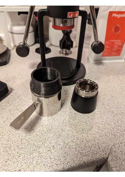 Kinu Grinder P786348 Için Cafelat Robot Sepet Hunisi Sadece Plastik Aparattır.