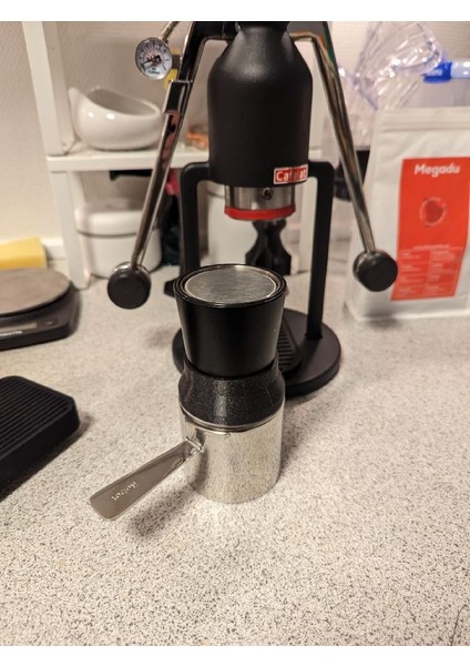 Kinu Grinder P786348 Için Cafelat Robot Sepet Hunisi Sadece Plastik Aparattır.