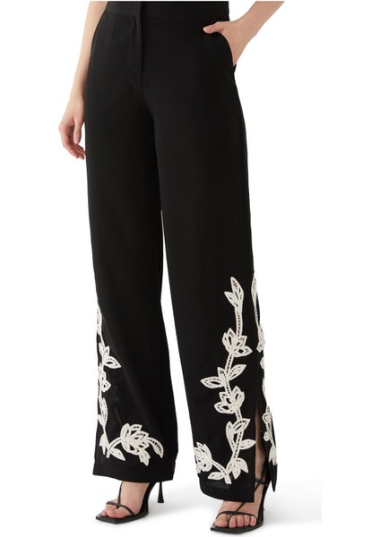 Bohem Şıklığıyla Floral Nakışlı Pantolon indirimleri