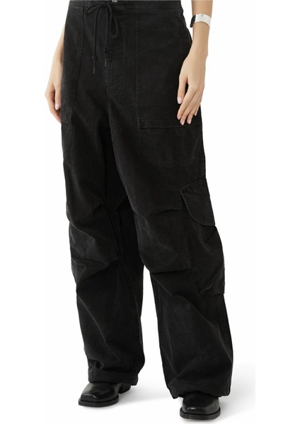 Farklı Stil Için Cargo Pantolon