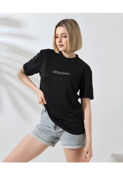 Bisiklet Yaka Baskılı Slim Fit T-Shirt - Siyah fırsatları