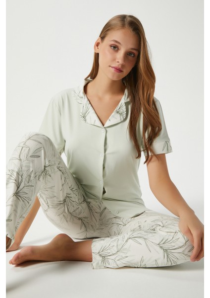 Kadın Andra Yeşil Dal Desen Ön Düğmeli Kısa Kol Alt Üst Pijama Takımı