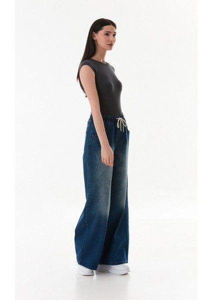 Basic Bisiklet Yaka Çıtçıtlı Likralı Modal Body
