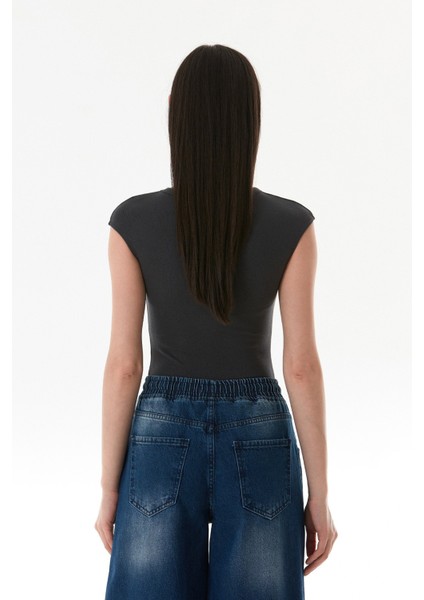 Basic Bisiklet Yaka Çıtçıtlı Likralı Modal Body