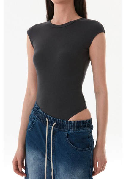 Basic Bisiklet Yaka Çıtçıtlı Likralı Modal Body