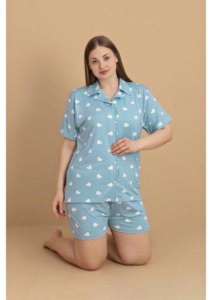 Büyük Beden Kalp Baskılı Gömlek Yaka Şortlu Pijama Takımı