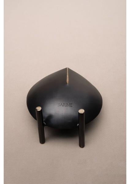 Dokulu Mat Pirinç Antik Bitişli Yuvarlak Dekoratif Vazo 10 x 5 x 11 cm modelleri