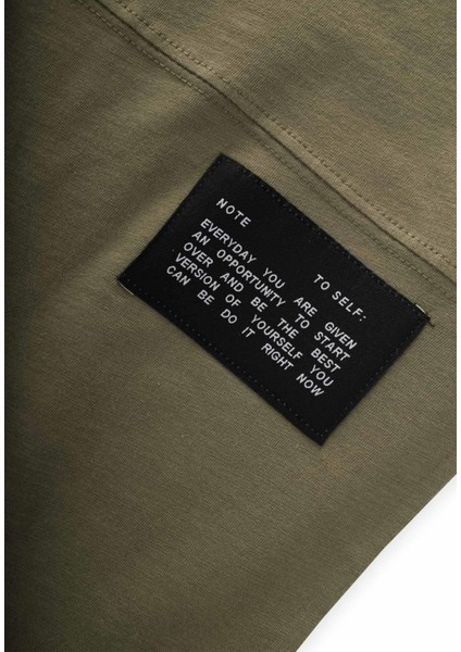 Etiket Detaylı T-Shırt 8-12 Yaş Olive