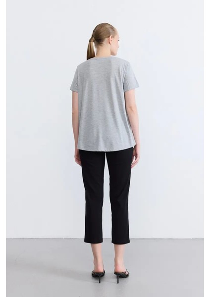 V Yaka Simli T-Shirt - Gri