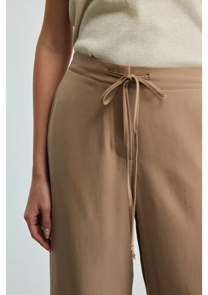 Beli Ip Kemerli Tencel Pantolon - Vizon