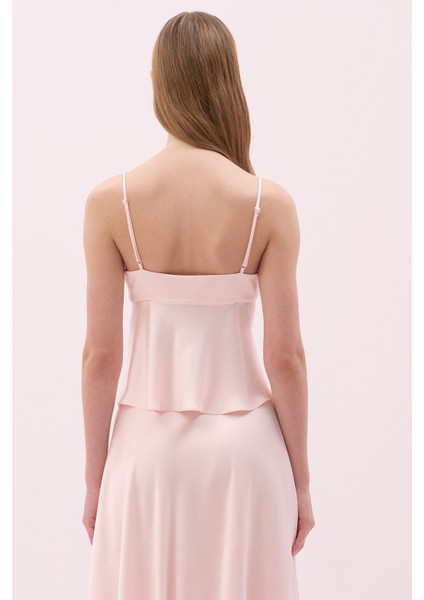 Kalp Yaka Görünümlü Ince Askılı Saten Bluz Pudra Y2513036_055 fiyatları