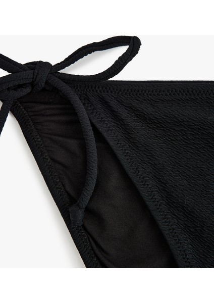 Astarlı Yanları Ipli Bikini Altı