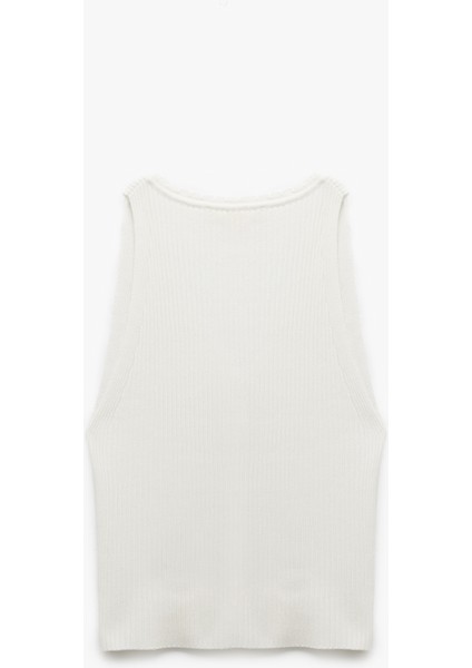 Asimetrik Düğme Detaylı V Yaka Triko Yelek indirimleri