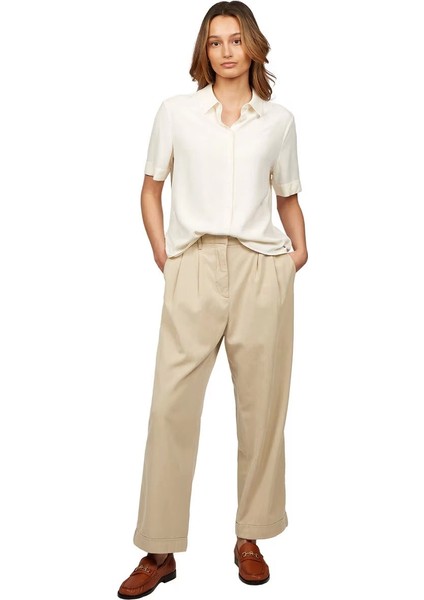 Kadın Bej Rahat Kesim Lastikli Chino Pantolon