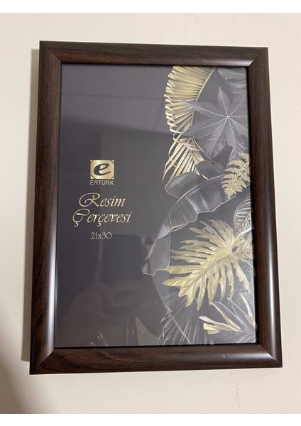 A4 Çerçeve 21 x 30 cm | Camlı Duvar ve Masa Çerçevesi | Asılabilir Çerçeve fırsatları