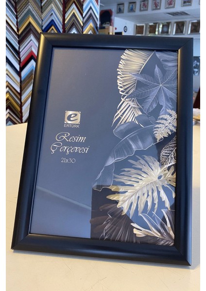 A4 Çerçeve 21 x 30 cm | Camlı Duvar ve Masa Çerçevesi | Asılabilir Çerçeve modelleri