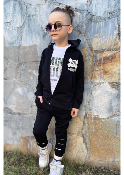 Erkek Çocuk Sırt Baskılı Minicool Yazı Ve Paçaları Yırtmaç Detaylı Siyah Eşofman Takım