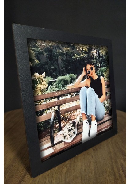 15 x 15 Kare Siyah Ince Ahşap Çerçeve Arkalıklı