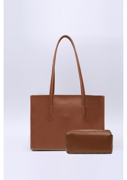 Kahve Rengi Shk173 Deri, Tek Bölmeli, Fermuarlı, Makyaj Çantalı El, Kol Ve Omuz Çantası U:24 E:34 G:13 Cm