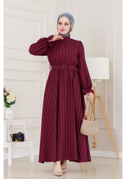 Kolu Volanlı Kemerli Henna Elbise-Bordo