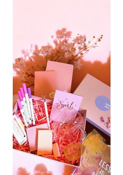 Uzimi Pınky Clouds Box (Tarihsiz Planner/ajanda Içeren Kırtasiye ve Journaling Seti)