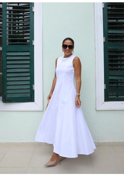 Beyaz Kolsuz Çan Model Elbise