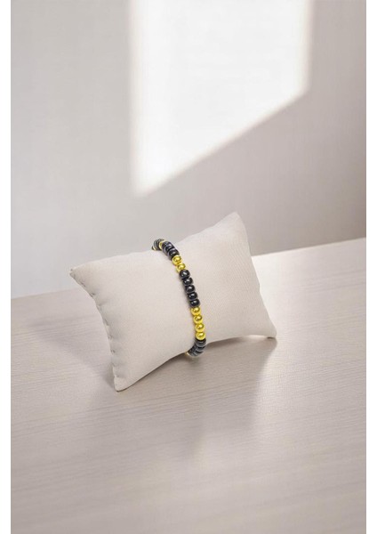 Yuvarlak Gümüş Desenli Siyah Bileklik