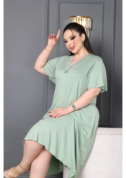 Bambu V Yaka Dantel Detaylı Eteği Kloş Elbise Büyük Beden 6xl fiyatları