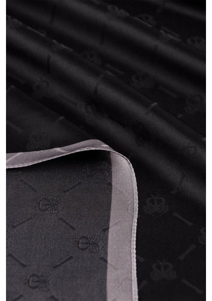 Siyah Zincir Monogram Desen Ipek Şal fırsatları